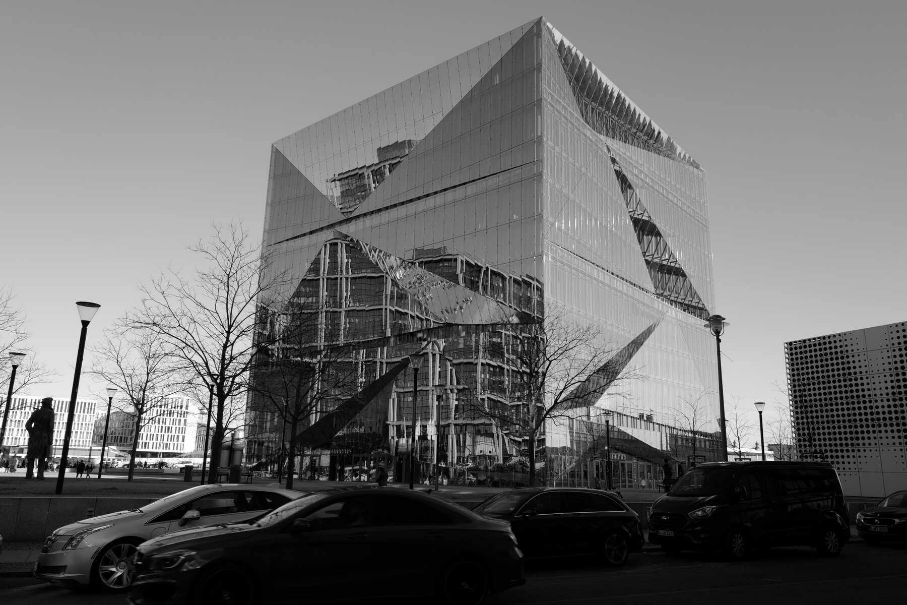 Foodfactory Cube Berlin in black and white